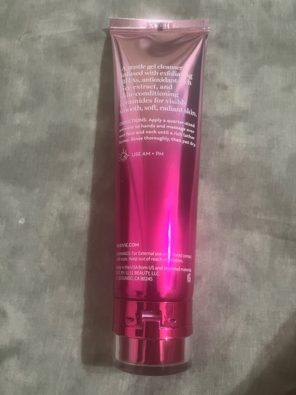 Parivie Paris Hilton NEW Radiant Daily Purifying Clean ser Skincare 5FL OZ 150ML - Picture 6 of 8